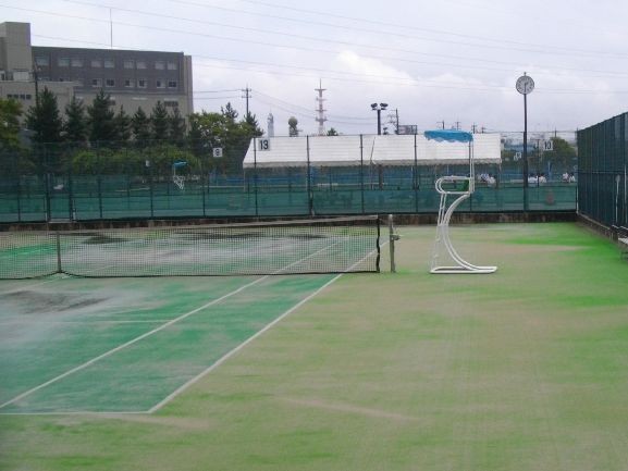 西部緑地公園テニスコート画像