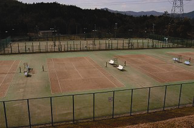 高倉公園テニスコート画像